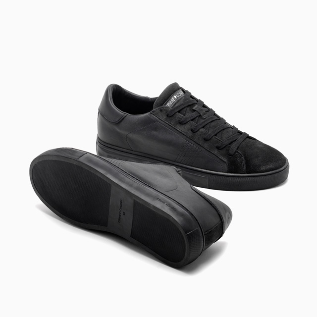 LOW TOP ESSENTIAL ALL BLACK